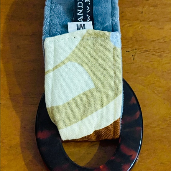 Pattern Cloth Belt with Faux Tortoise Buckle - Picture 4 of 7